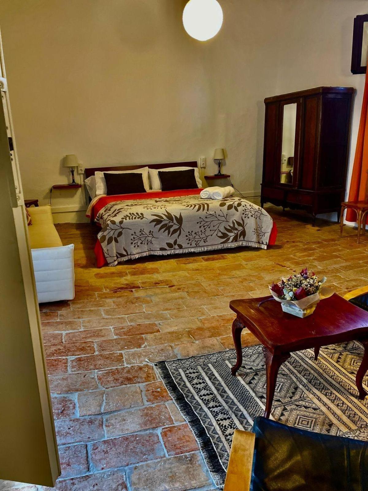Хостел La Casa Magica Villatuerta Экстерьер фото